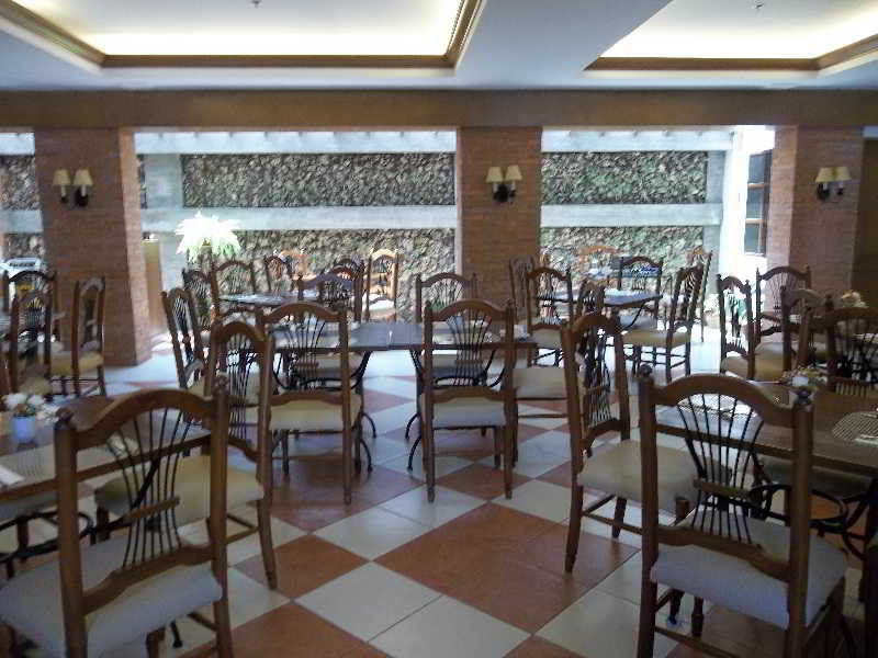Hotel Emilia Davao City Екстериор снимка