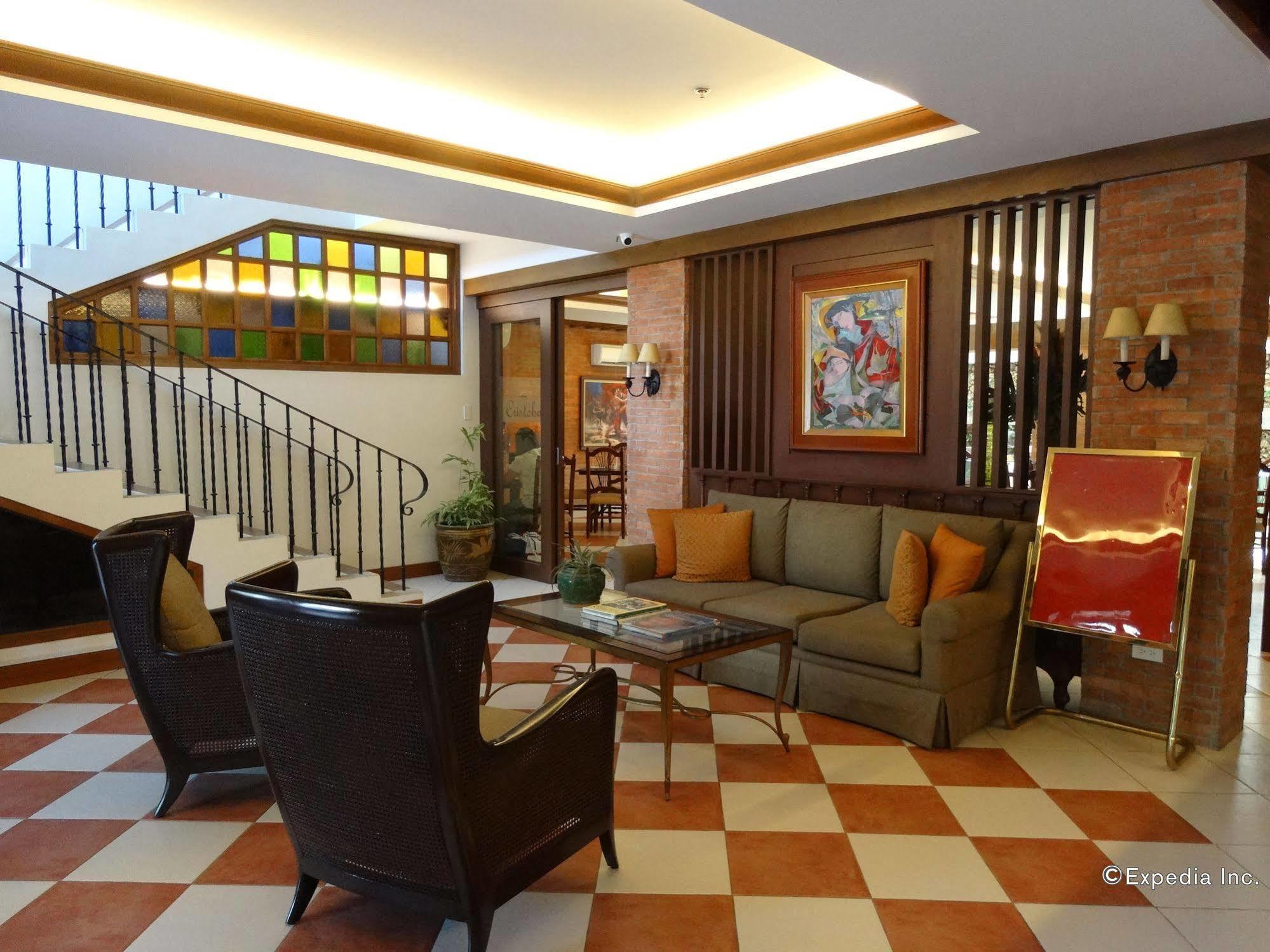 Hotel Emilia Davao City Екстериор снимка