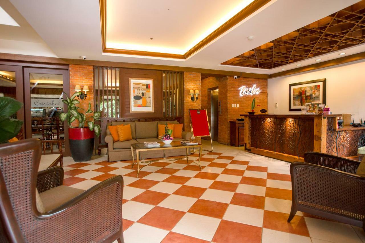 Hotel Emilia Davao City Екстериор снимка